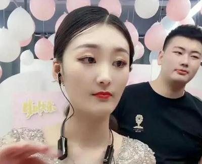 陈亚男直播吐苦水脱粉无数,连夜回老家求复合,大衣哥终于发声